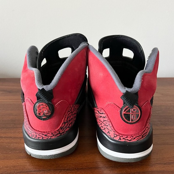 Nike Air Jordan Spizike Red Black Toro Bravo Men's Size 11 Sneakers 315371-601 - Picture 3 of 10